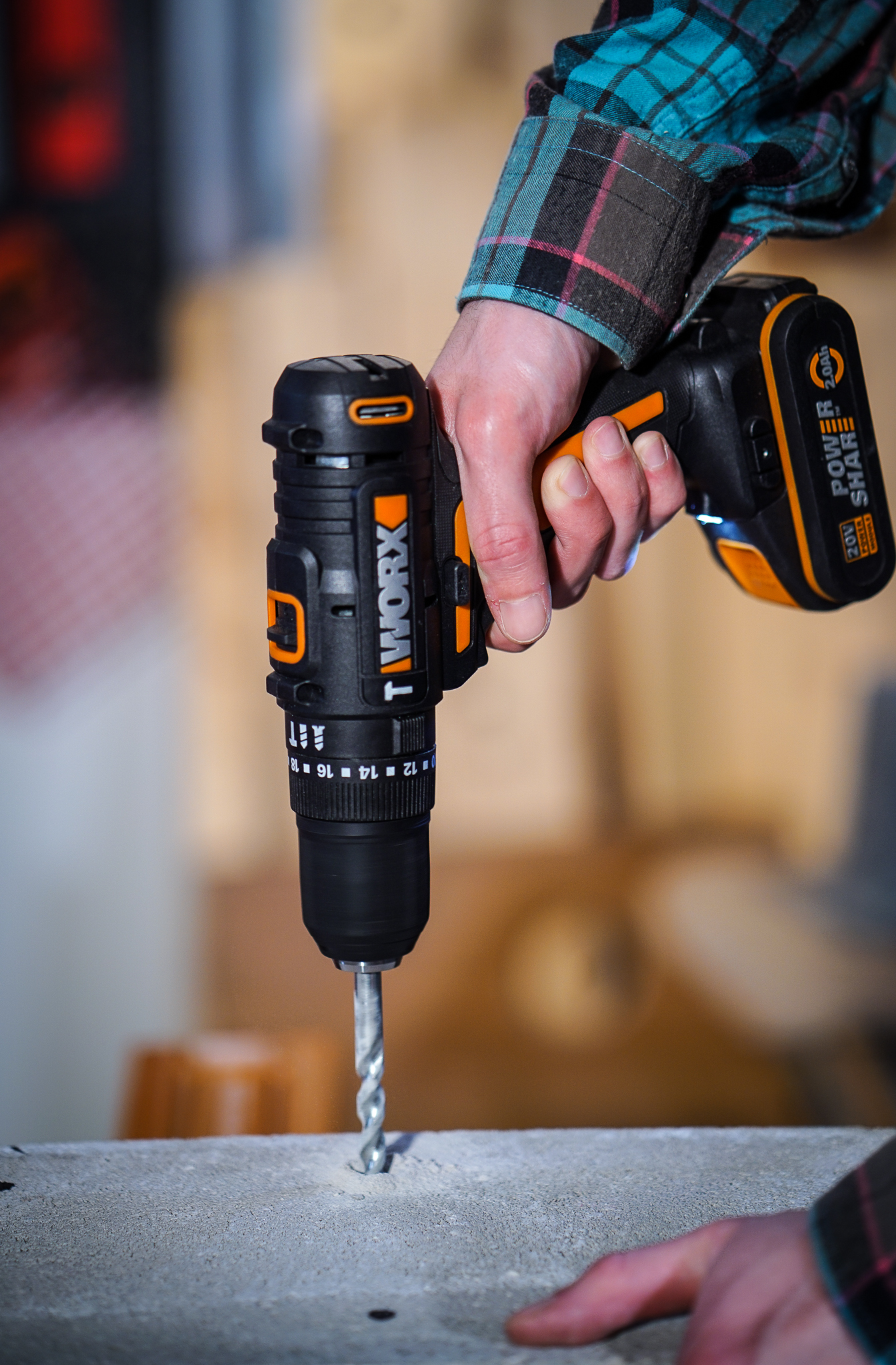 Worx WX102.9 - Taladro atornillador BL (S/bat)